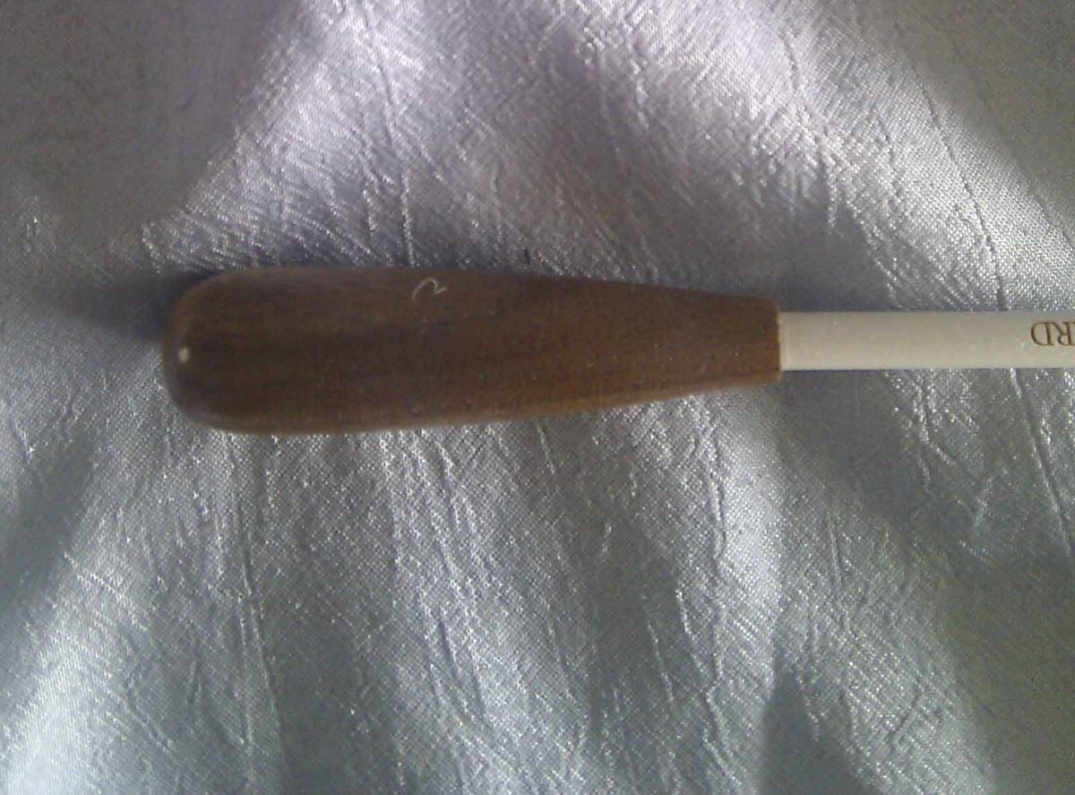 Dirigierstock Serie P, Lnge 12, Walnut, weiss - hier klicken